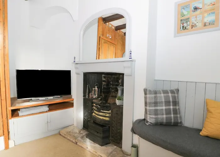 Hook's House * Scarborough